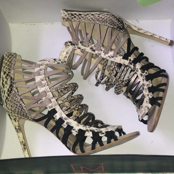 Steve Madden Leather Heels ( Size 7 Women ) - Picture 4 of 4